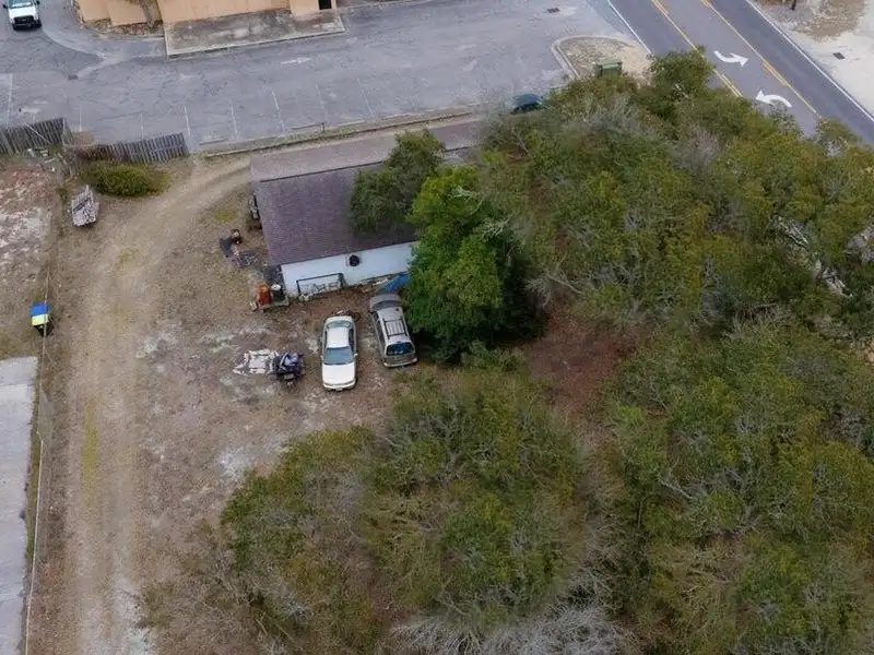 Prime Commercial Opportunity: 5 Lots in High-traffic Yaupon Beach, Oak Island