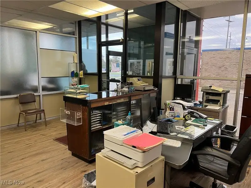 Versatile 11,600 Sf Warehouse with Office Space in Canton, Oh