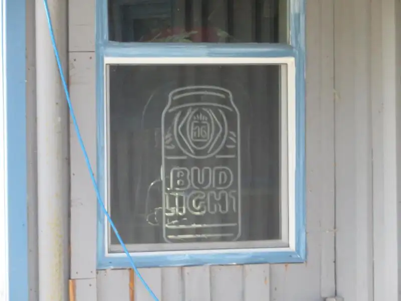 Turnkey Bar/restaurant with 2-bedroom Apartment and Development Potential in Northwoods