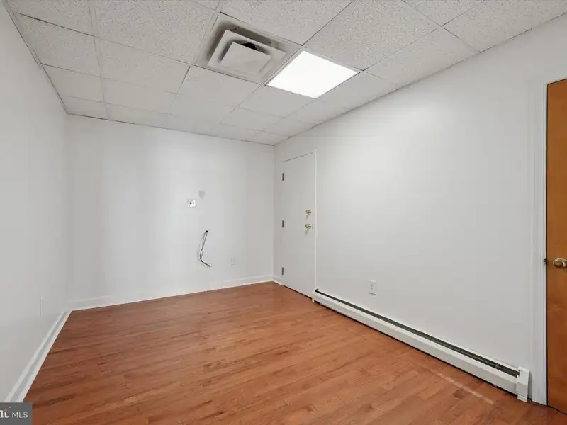 Mixed-use Property with Retail Space and 3-bedroom Apartment in Upper Darby