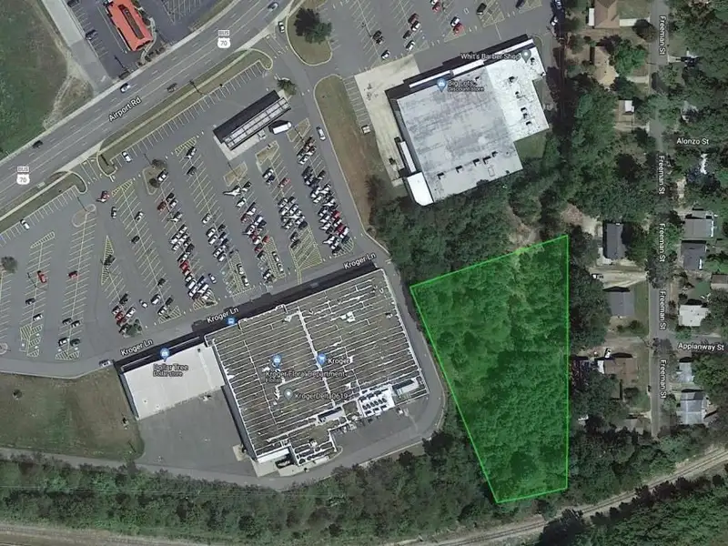2-acre Commercial Lot with Right of Way Easement in High Traffic Area