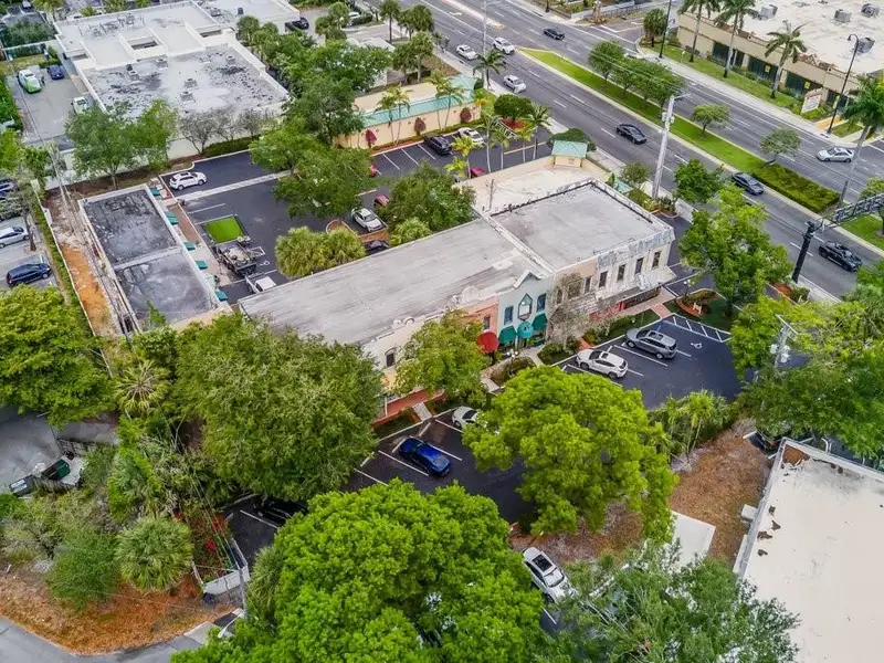 Versatile B-hc Zoned Commercial Property with Office and Retail Space