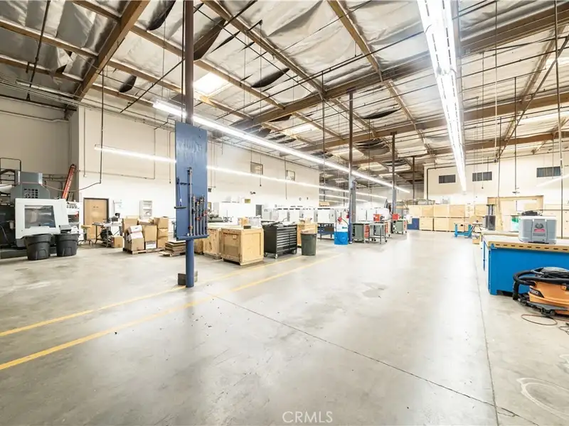 Versatile 21,447 Sq Ft Industrial/office Property in Orange's Thriving Commercial District