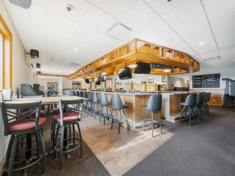 Commercial Property with Bowling Alley, Bar, Restaurant, and Apartments in Poy Sippi Community