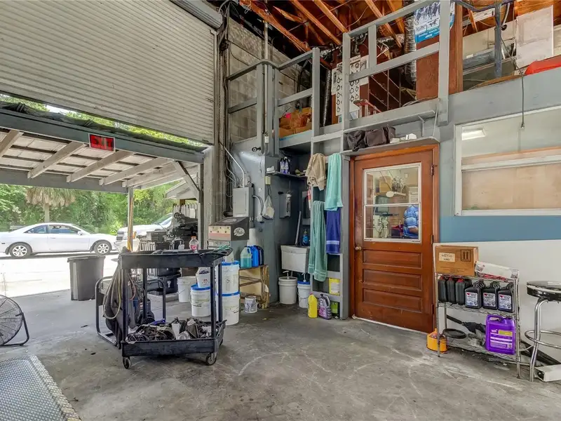 Auto Repair Shop for Sale in Established Oldsmar Location with Equipment and Storage
