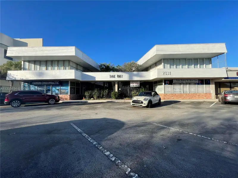 Versatile Commercial Units for Sale in Prime Location - Multiple Sizes Available