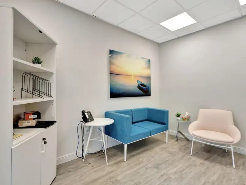 Renovated 5,194 Sf Commercial Building on Federal Highway, Delray Beach