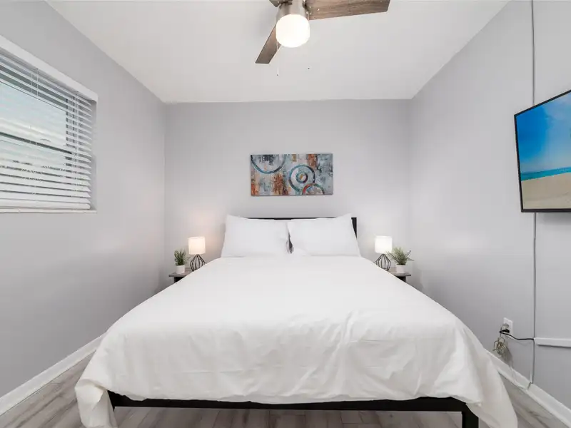 Turnkey 6-unit Airbnb Property in Prime Wilton Manors - Fully Renovated and Furnished