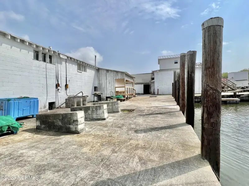 Prime Waterfront Mu-1 Development Opportunity in Historic Oriental, Nc with Deepwater Dockage