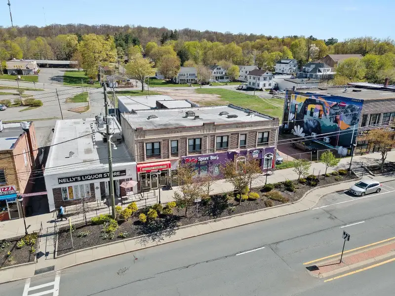 Upscale Private Office Spaces in Restored Monticello Building with Utilities Included