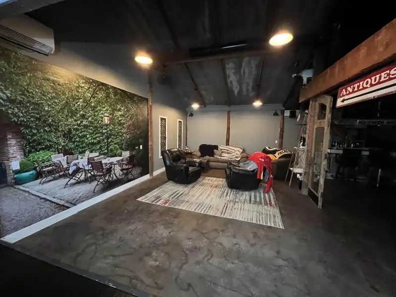 Versatile Mixed-use Property with Office Space and Storage in Residential Area