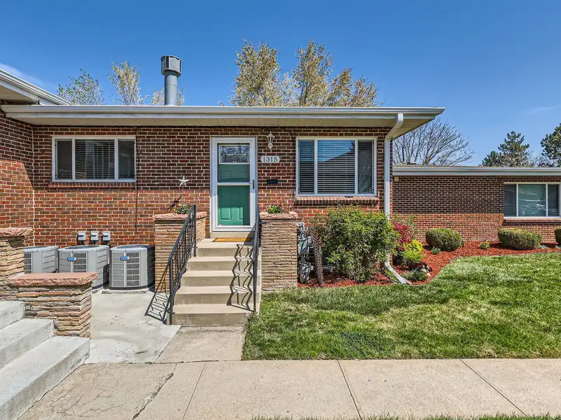 Meticulously Maintained Four-unit Multifamily Property in Central Denver, Colorado