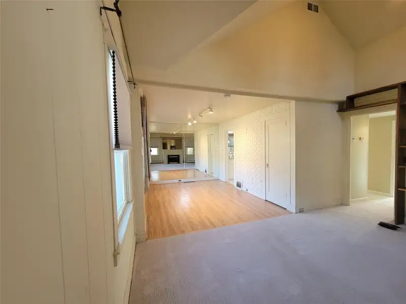 Mixed-use Property in Prime Location with Residential and Commercial Potential