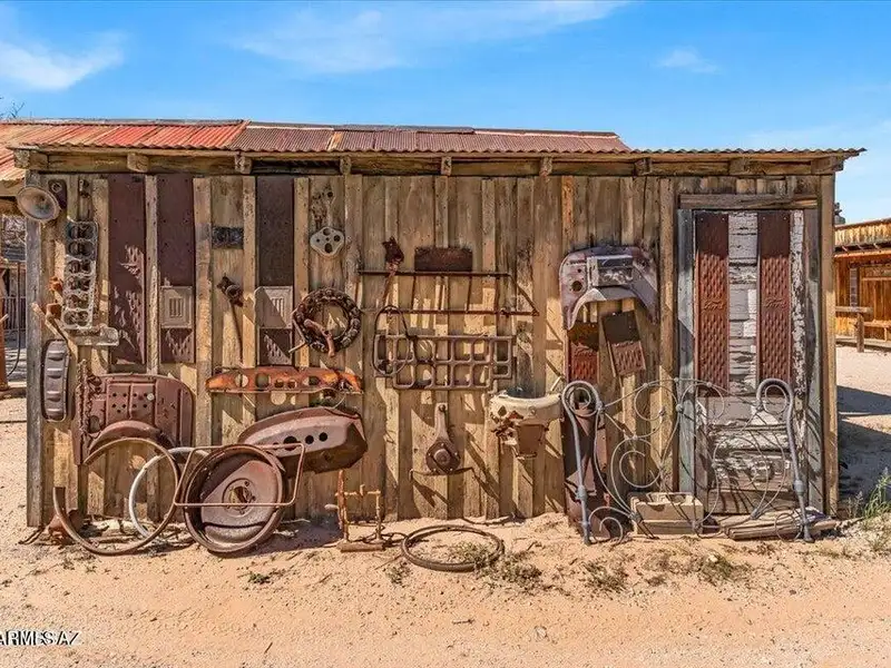 Unique Old West Movie Set and Museum in Gammons Gulch