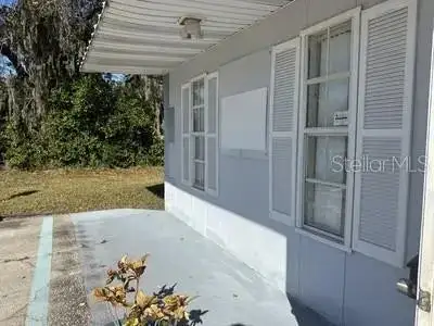 End Unit Office Space for Lease in New Port Richey - 850 Sq Ft, Multiple Offices