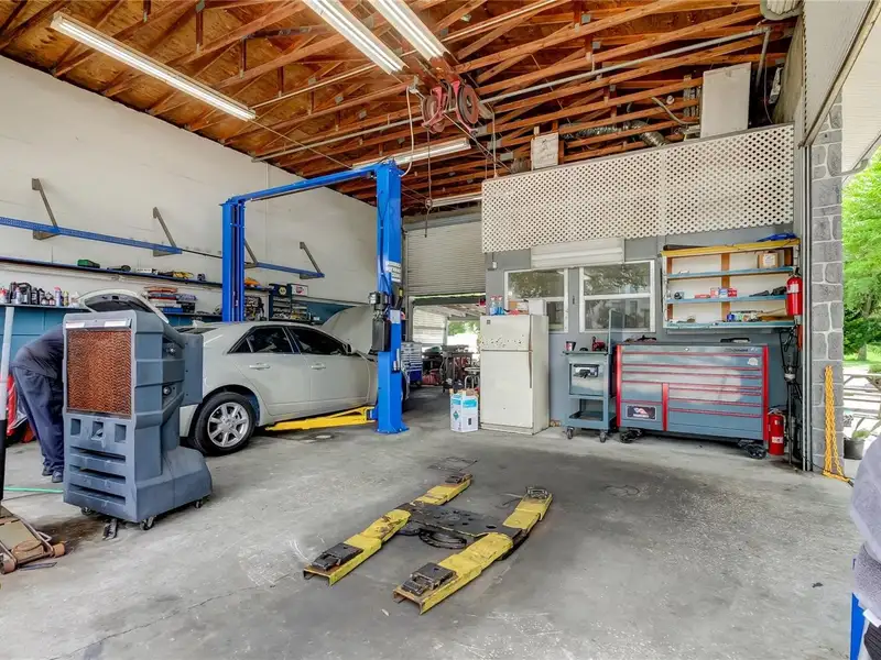 Auto Repair Shop for Sale in Established Oldsmar Location with Equipment and Storage