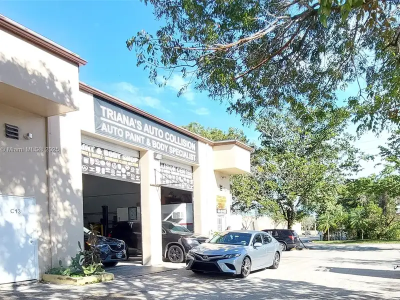 Established Auto Body & Paint Shop for Sale in Prime Davie Location