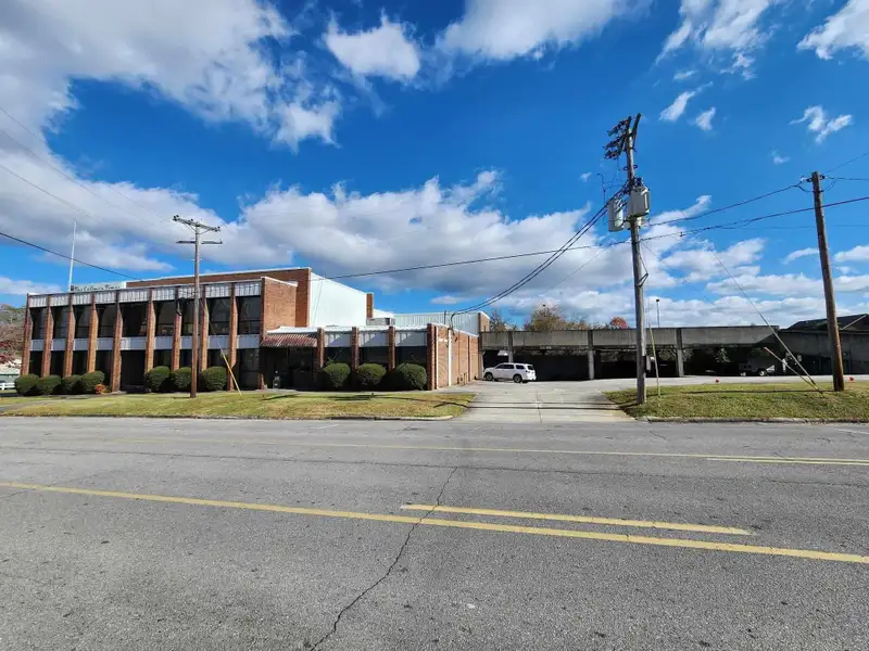 Versatile Commercial Space for Lease in High-traffic Area with Multi-level Offices