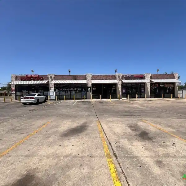 Commercial Lease