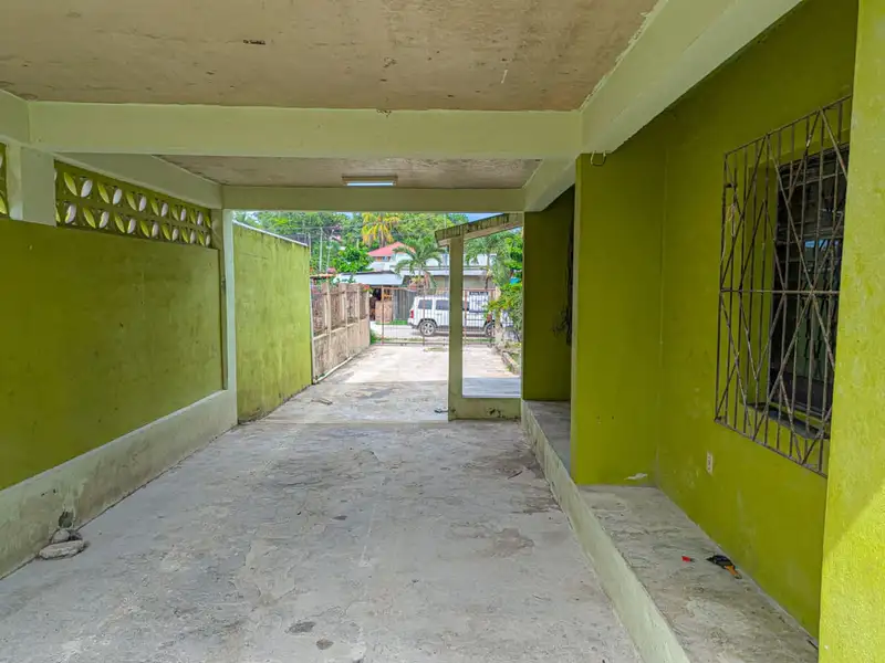 Versatile Residential/commercial Property in Kontiki Area, San Ignacio