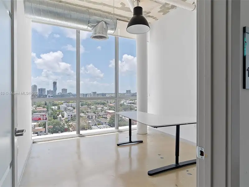 Professional Office Space for Rent in Brickell - 122 Sf, City Views, Conference Room