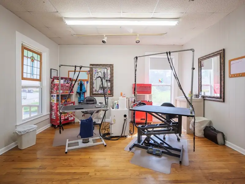 Versatile Flex Building with Office and Warehouse Space in Prime Valdosta Location