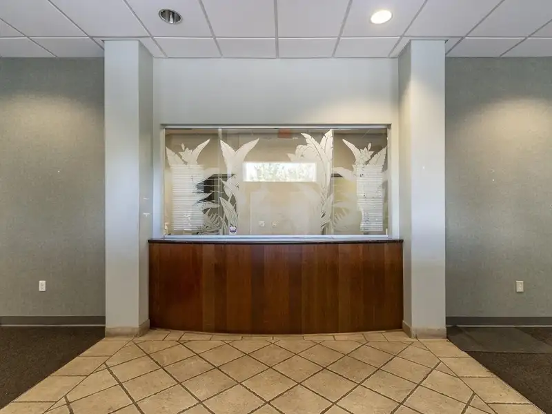 Freestanding Medical Office Near North Florida Regional Medical Center with Multiple Exam Rooms