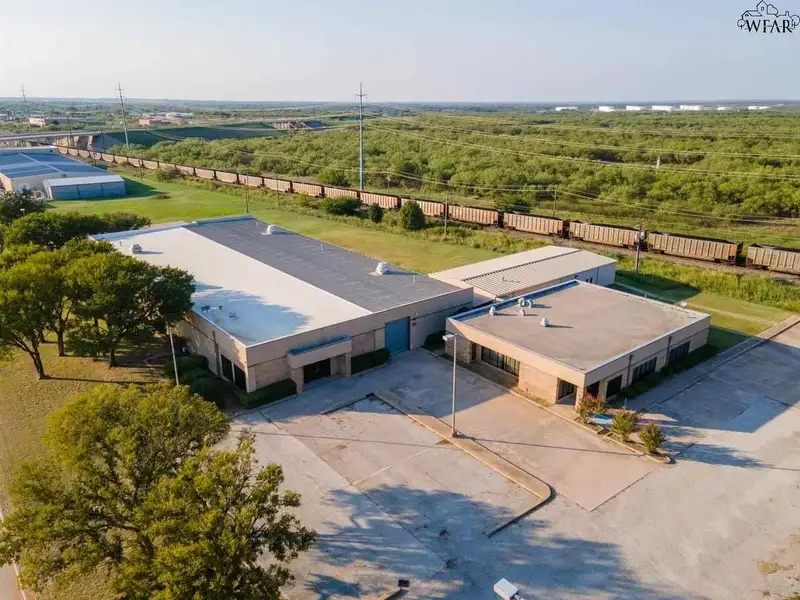 Warehouse and Office Complex in Business Park, 2716 Commerce, Excellent Truck Access