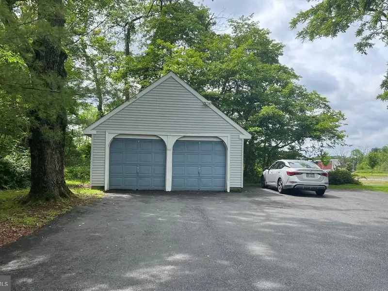 Well-maintained Office Building in Media, Middletown Township with Multiple Offices and Garage