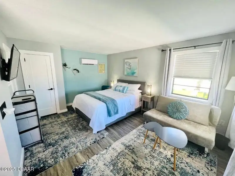 Turnkey 9-unit Motel with Renovated Efficiencies on Atlantic Ave