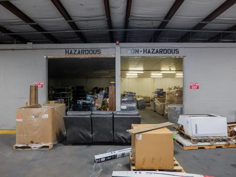 Versatile Commercial Property with Office, Showroom, and Warehouse in Lowndes County