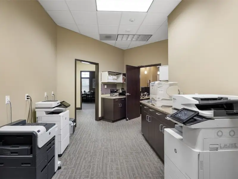 Versatile Office Building with Dual Tenant Configuration in Prime Location