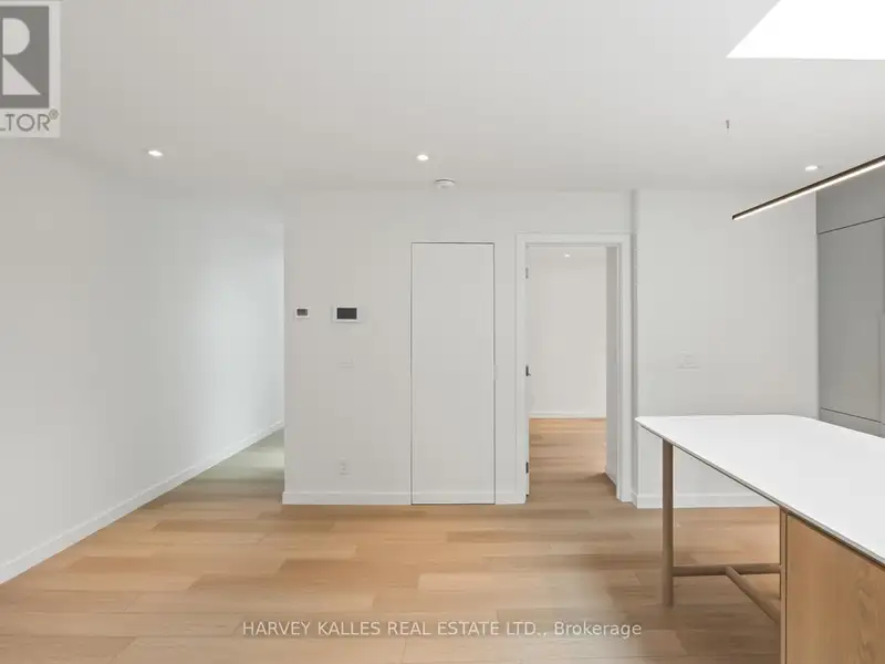 Modern Two Bedroom Suite in Bedford Park with High-end Finishes and Great Amenities