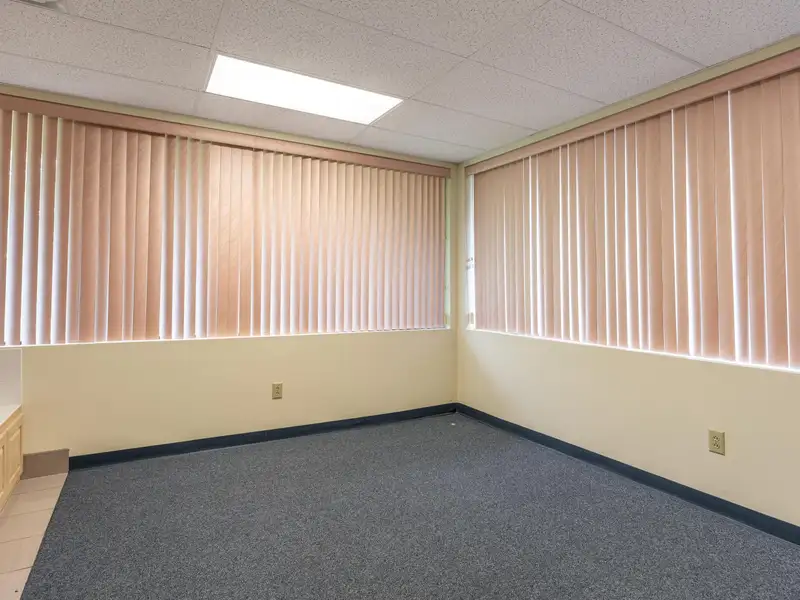 Cleveland, Tn Office Suites for Lease - Newly Remodeled, 2,400 & 2,164 Sq Ft