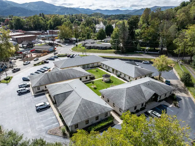 Fully Leased Business Park in Prime Waynesville Location with Ample Parking and Modern Amenities