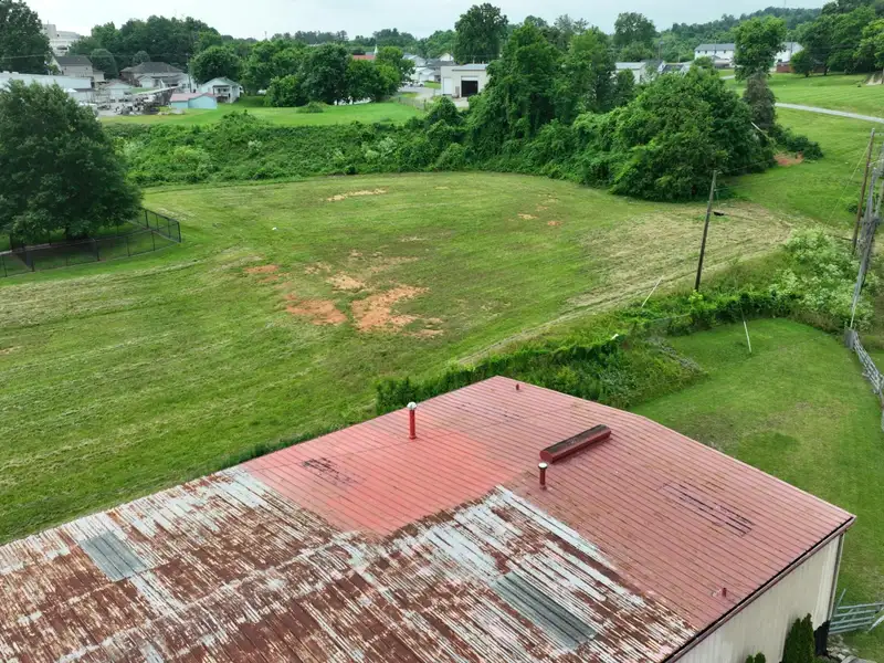 Multi-building Commercial Property with Restaurant and Warehouse on Langdon St and Hwy 80