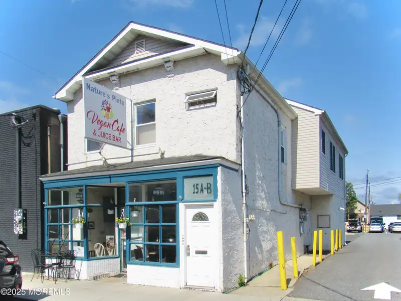 Turnkey Mixed-use Investment in Keyport: Commercial Space and 2 Apartments