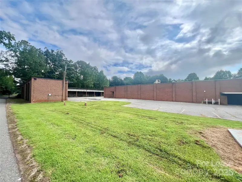 Almost 6 Acres Commercial Opportunity in Growing Troutman, Nc with Flexible Zoning Potential