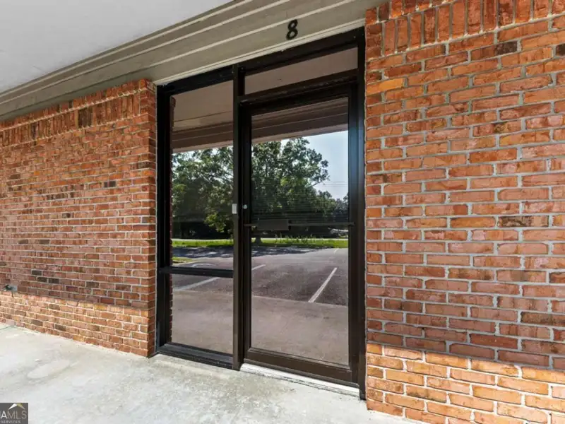 9,000 Sqft Industrial Building on 1.03 Acres in St. Marys, Ga