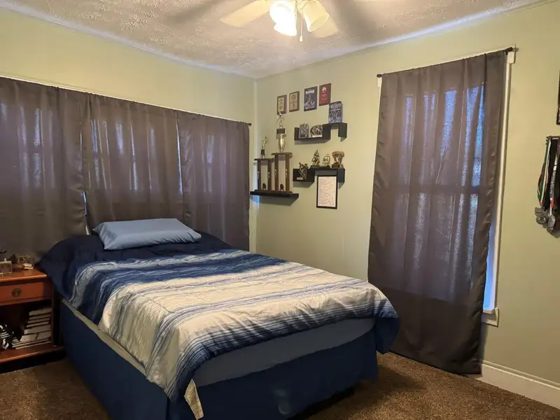 Cozy 2 Bedroom Home with Commercial Lot in C-3 Zoning District