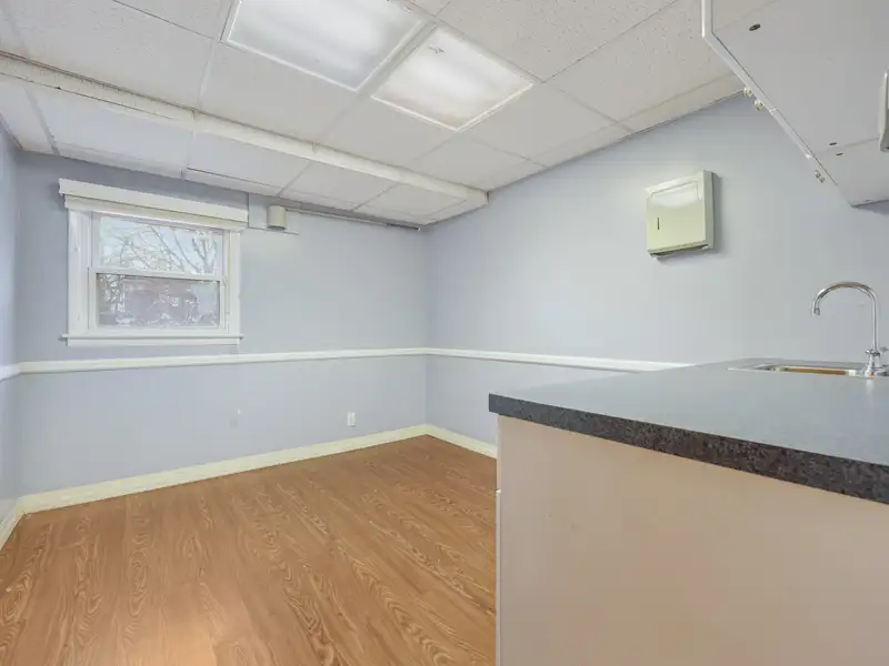 Expansive Medical/office Space for Lease in Central New Rochelle with Private Parking