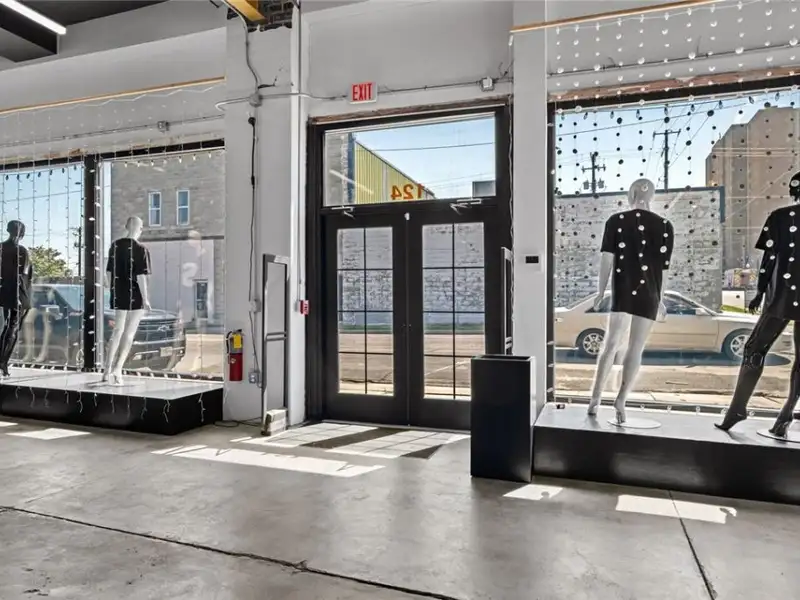 Mixed-use Commercial Property with Retail Space and Renovated Apartments in Downtown Joplin