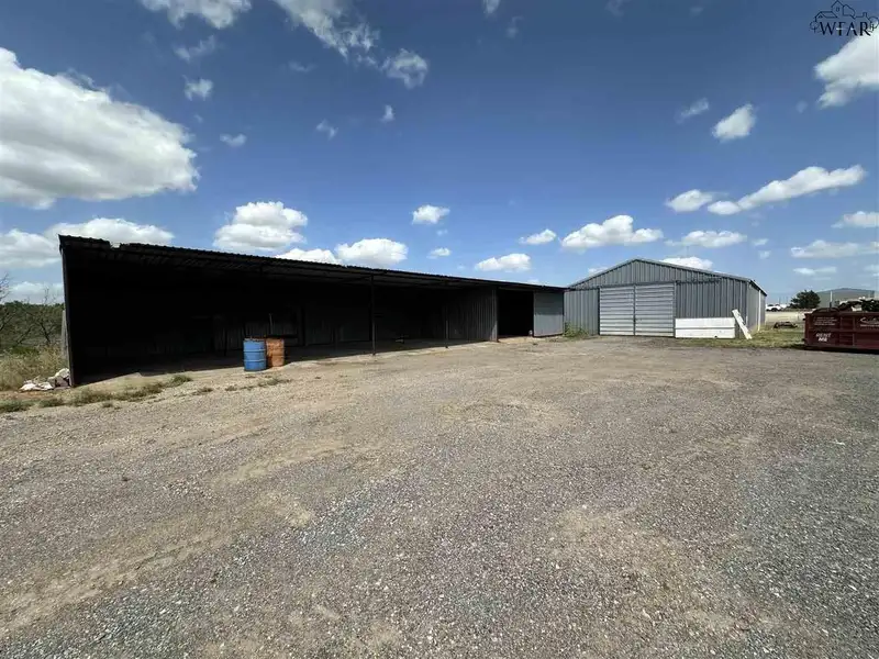 Commercial Property on 5.988 Acres with Warehouse and Storage Facilities