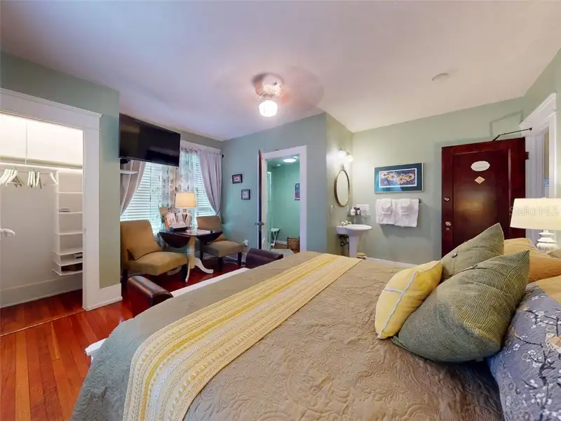 Historic Home and Turnkey Bed & Breakfast in Downtown Daytona Beach