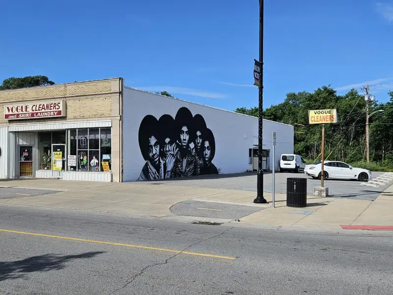 Prime Commercial Investment Opportunity in Miller Beach's East Lakefront District
