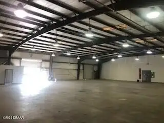 9,375 Sf Warehouse with Office, A/c Restrooms, and 18ft Clear Height