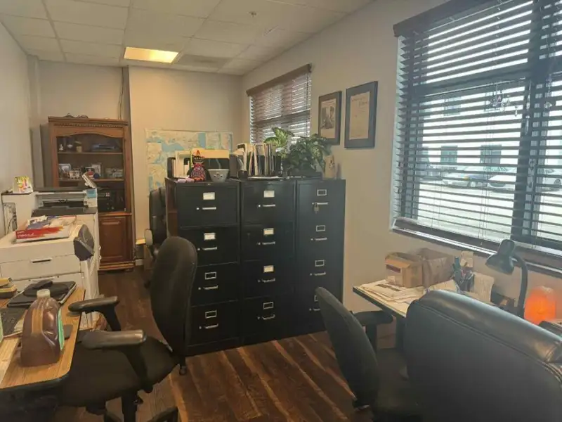 Condo Flex Space Investment with Il Zoning on Belvedere Road, 1,438 Sf Total