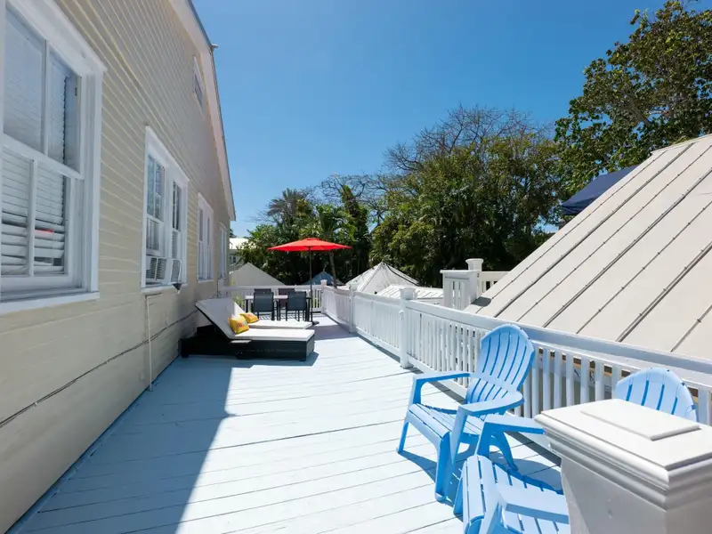 Boutique Guesthouse in Historic Old Town Key West with 15 Deluxe Rooms