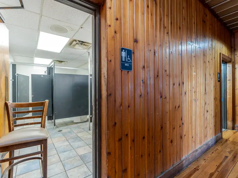 Former Hooters Restaurant Space in High-traffic Richmond, Ky Commercial Corridor