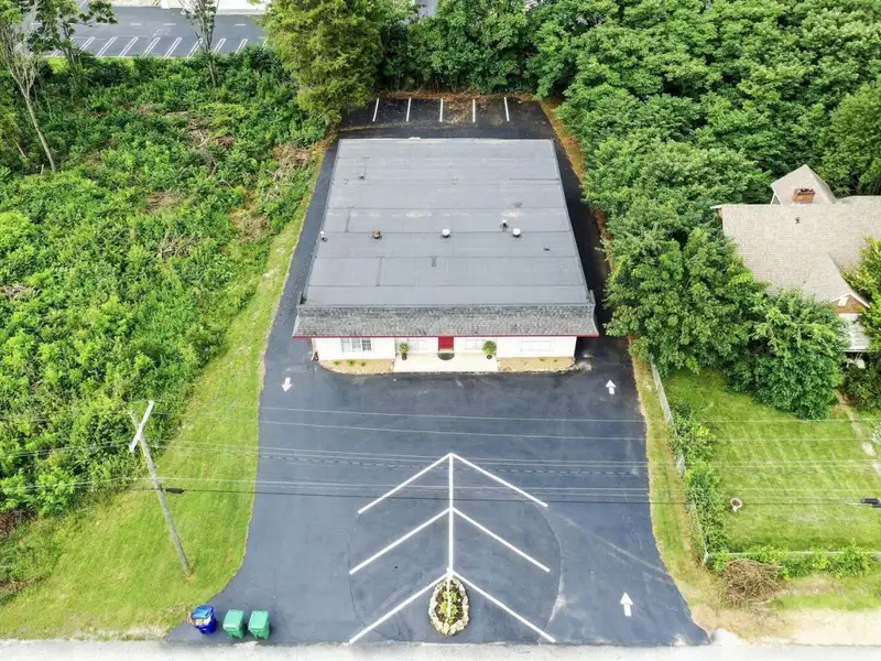 Office Building in Morristown with 6 Offices, Parking, and Large Commons Areas